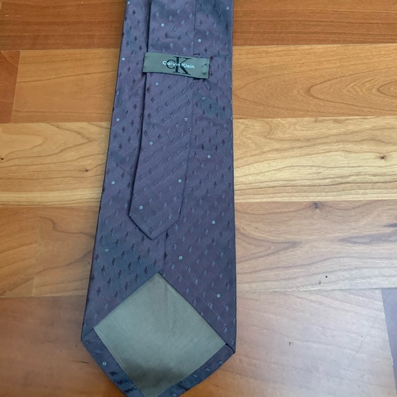 Men’s Calvin Klein 100% Silk Tie - Picture 2 of 6
